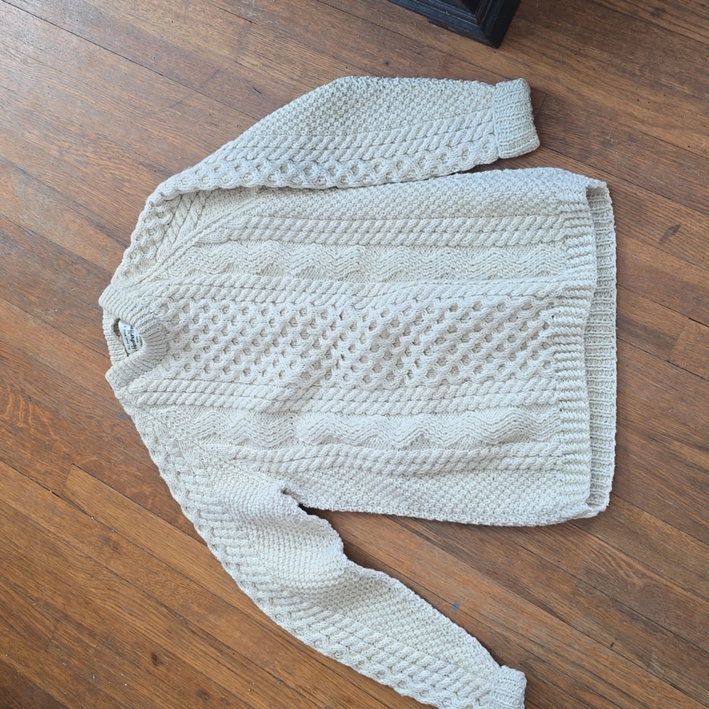 Excellent condition Irish fisherman sweater.